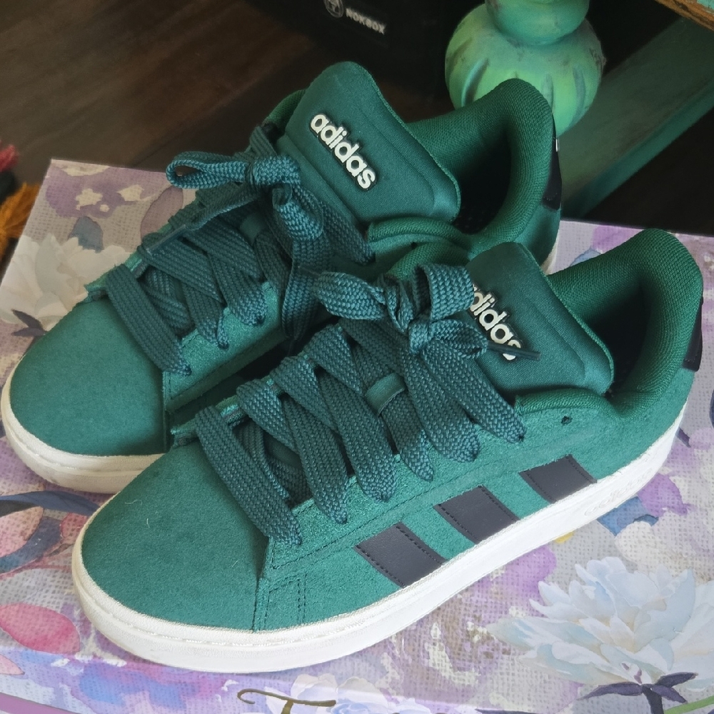 Adidas Geeen and Black Sneakers
